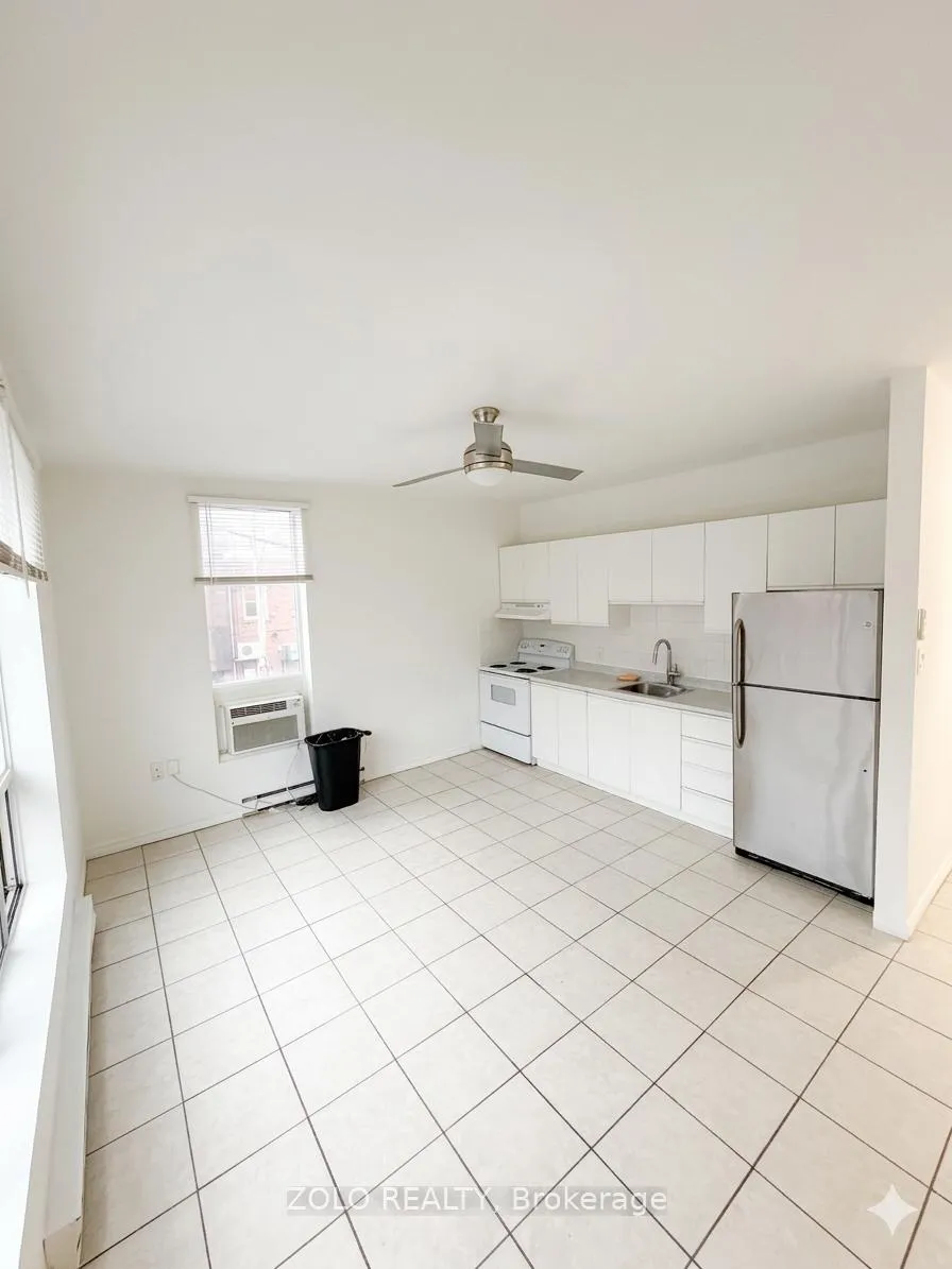 Photo 11 of Unit 4, 968 Bathurst Street, Toronto, The Annex — HOMEH