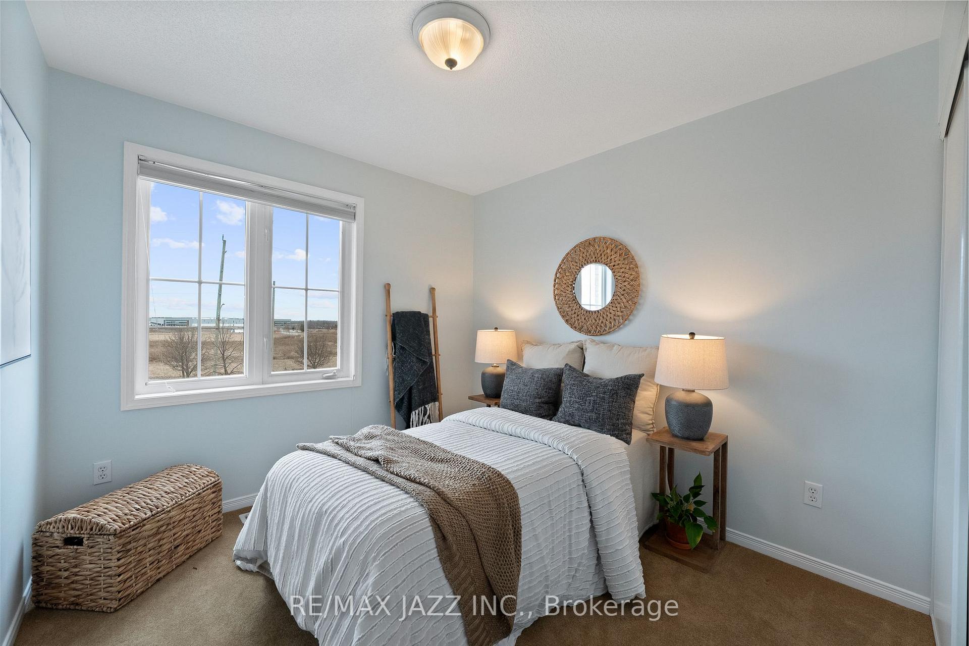 Photo 31 of 39 Silverwood Circle, Ajax, Central East — HOMEH