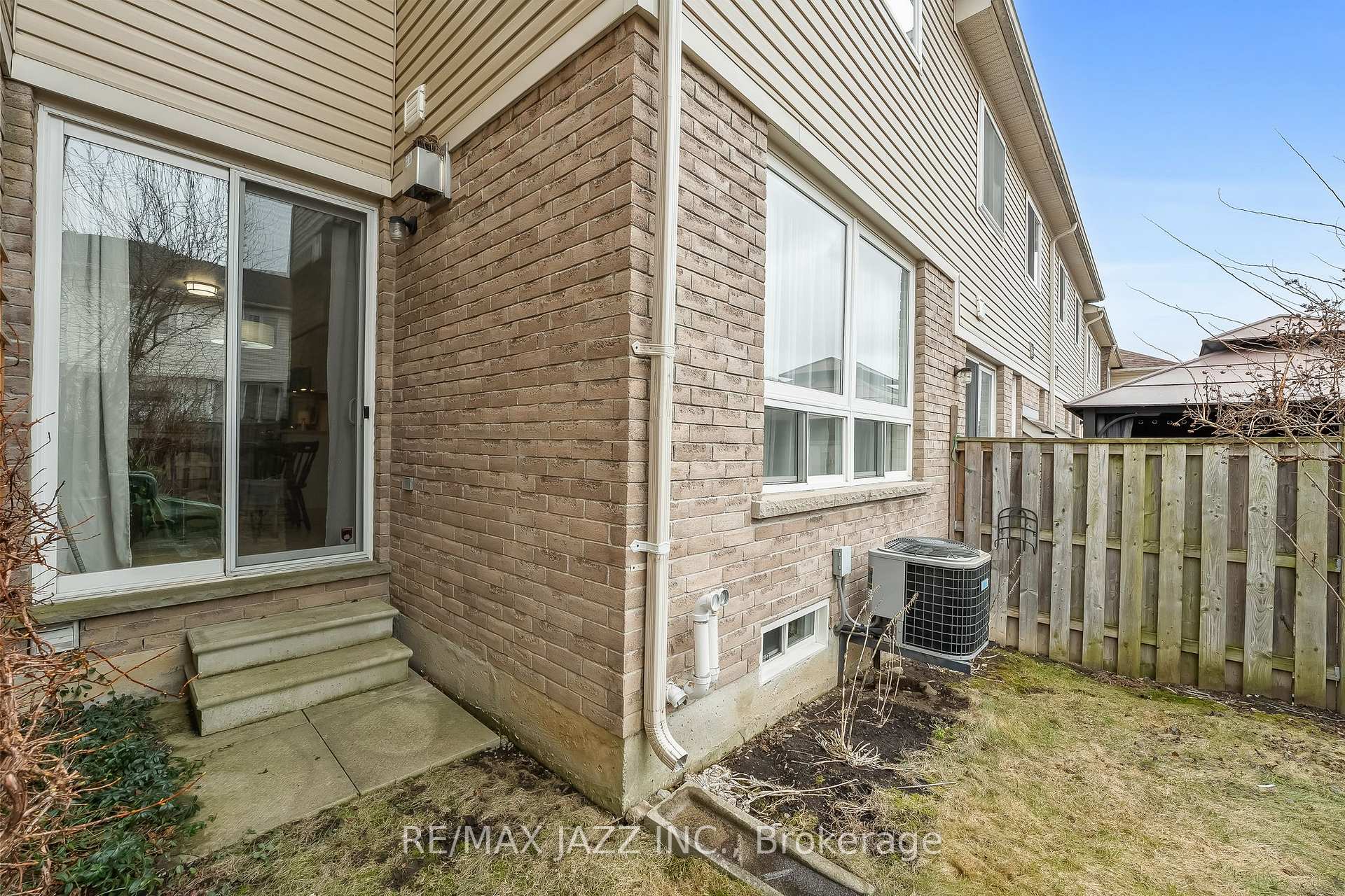 Photo 41 of 39 Silverwood Circle, Ajax, Central East — HOMEH