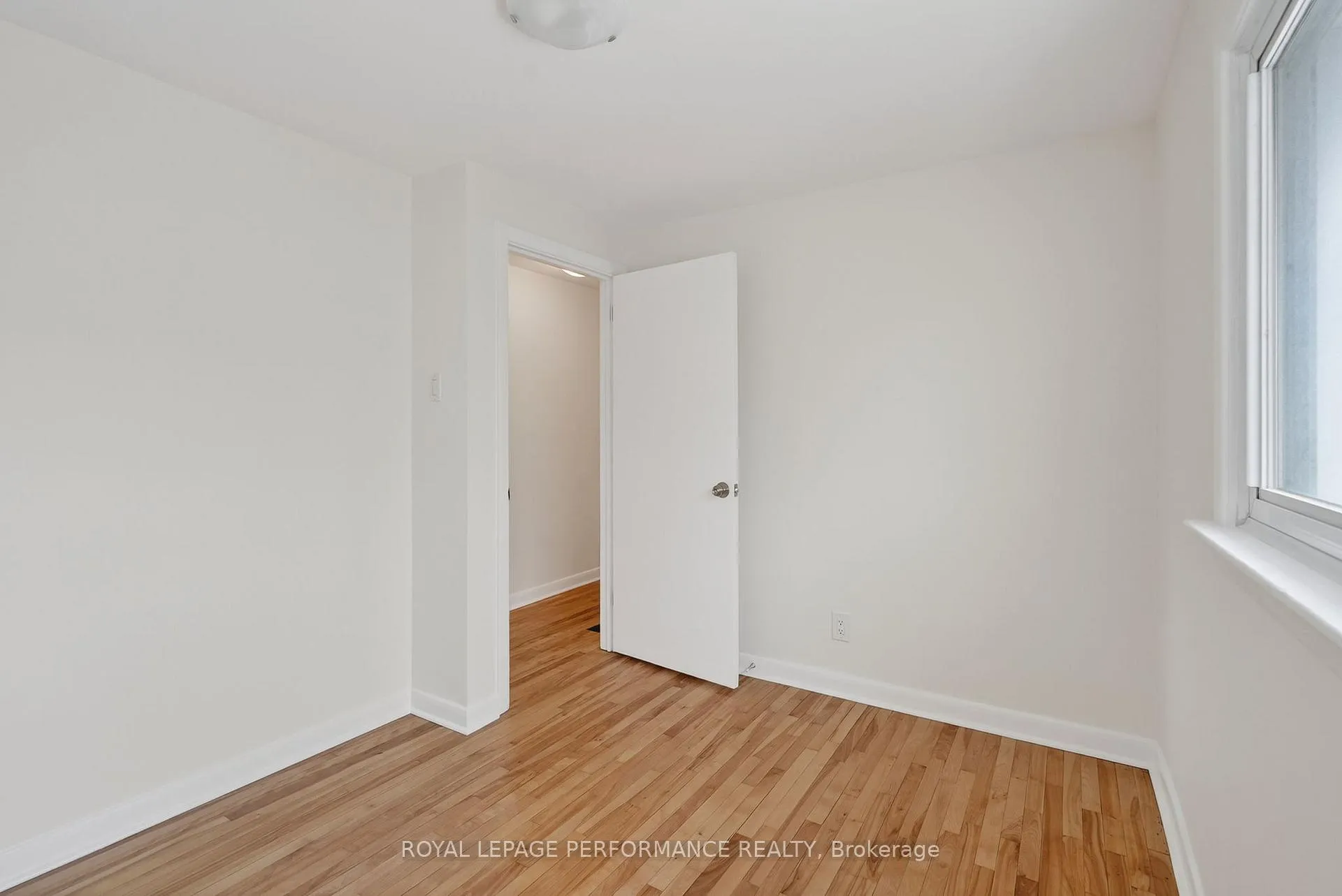 Photo 25 of 630 Borthwick Avenue, Ottawa, Castle Heights/Rideau High — HOMEH