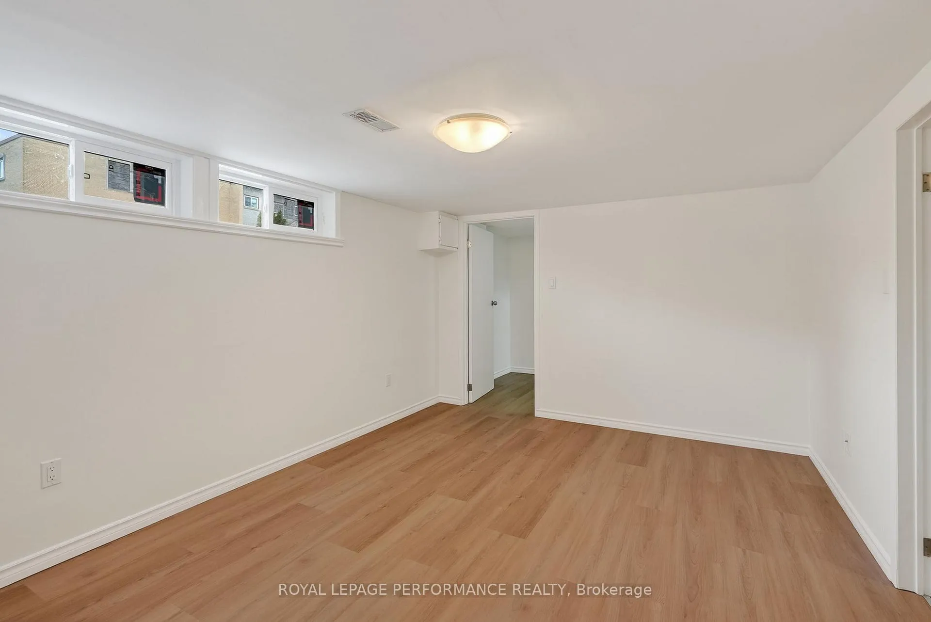 Photo 33 of 630 Borthwick Avenue, Ottawa, Castle Heights/Rideau High — HOMEH
