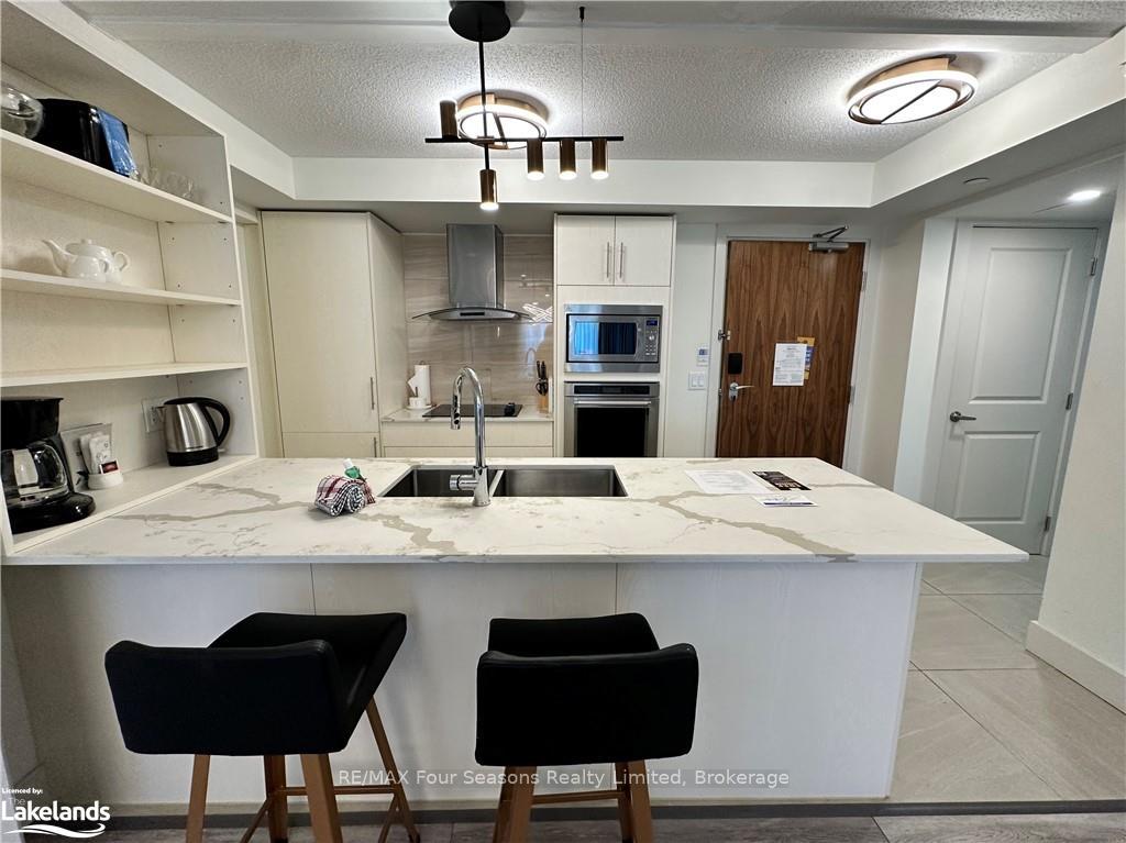 Photo 11 of Unit 2408, 9 Harbour Street E, Collingwood — HOMEH