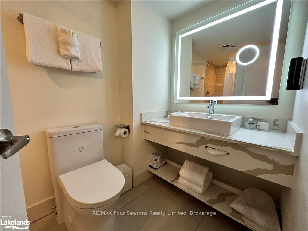Photo 24 of Unit 2408, 9 Harbour Street E, Collingwood — HOMEH