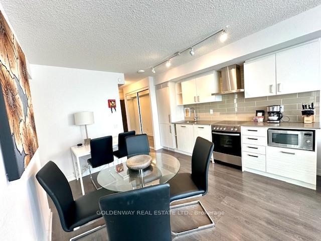 Photo 2 of Unit 1808, 125 Redpath Avenue, Toronto, Mount Pleasant West — HOMEH