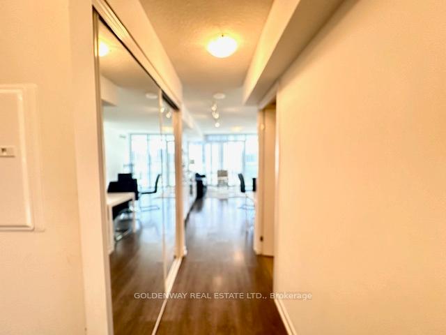 Photo 4 of Unit 1808, 125 Redpath Avenue, Toronto, Mount Pleasant West — HOMEH