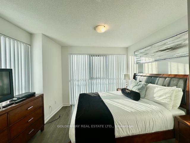 Photo 8 of Unit 1808, 125 Redpath Avenue, Toronto, Mount Pleasant West — HOMEH