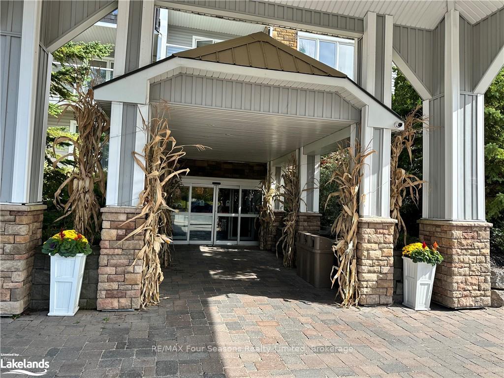 Photo 2 of Unit 5114, 9 Harbour Street E, Collingwood — HOMEH