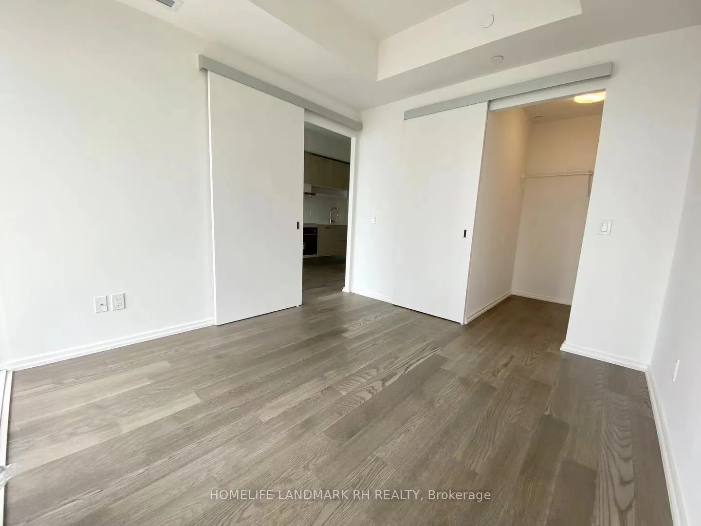 Photo 5 of Unit 1909, 5 Soudan Avenue, Toronto, Mount Pleasant West — HOMEH