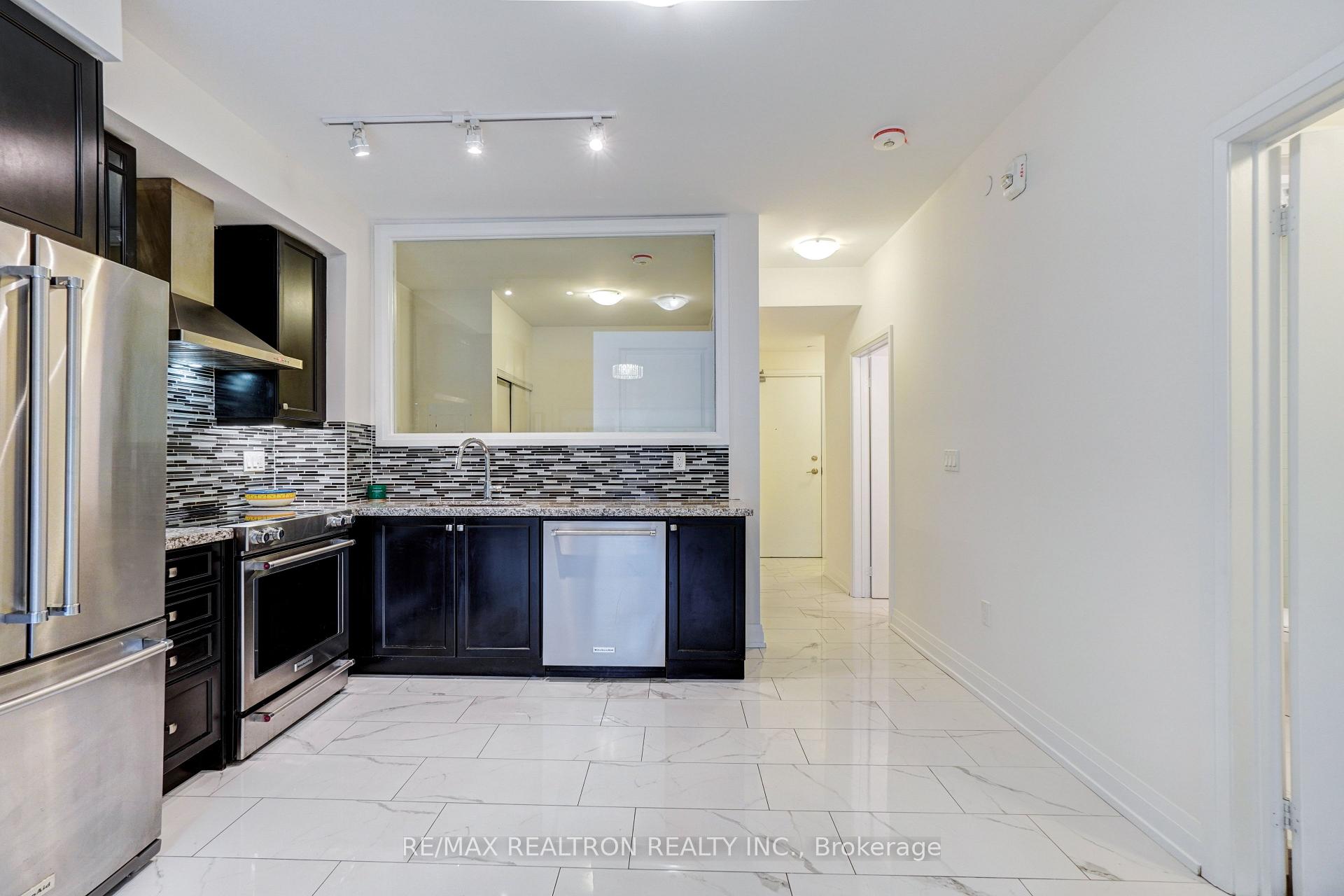 Photo 8 of Unit 118, 555 William Graham Drive, Aurora, Rural Aurora — HOMEH