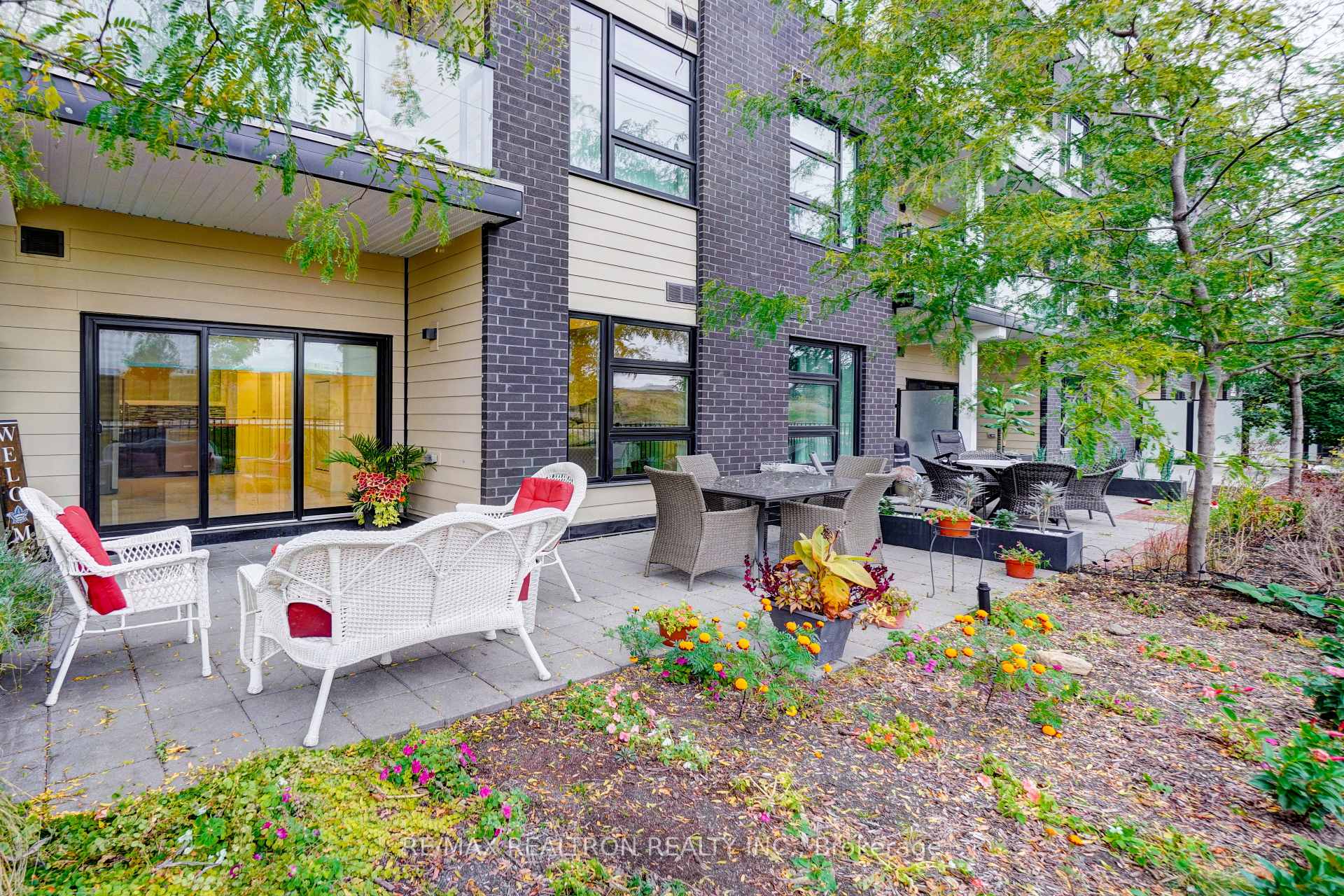 Photo 12 of Unit 118, 555 William Graham Drive, Aurora, Rural Aurora — HOMEH