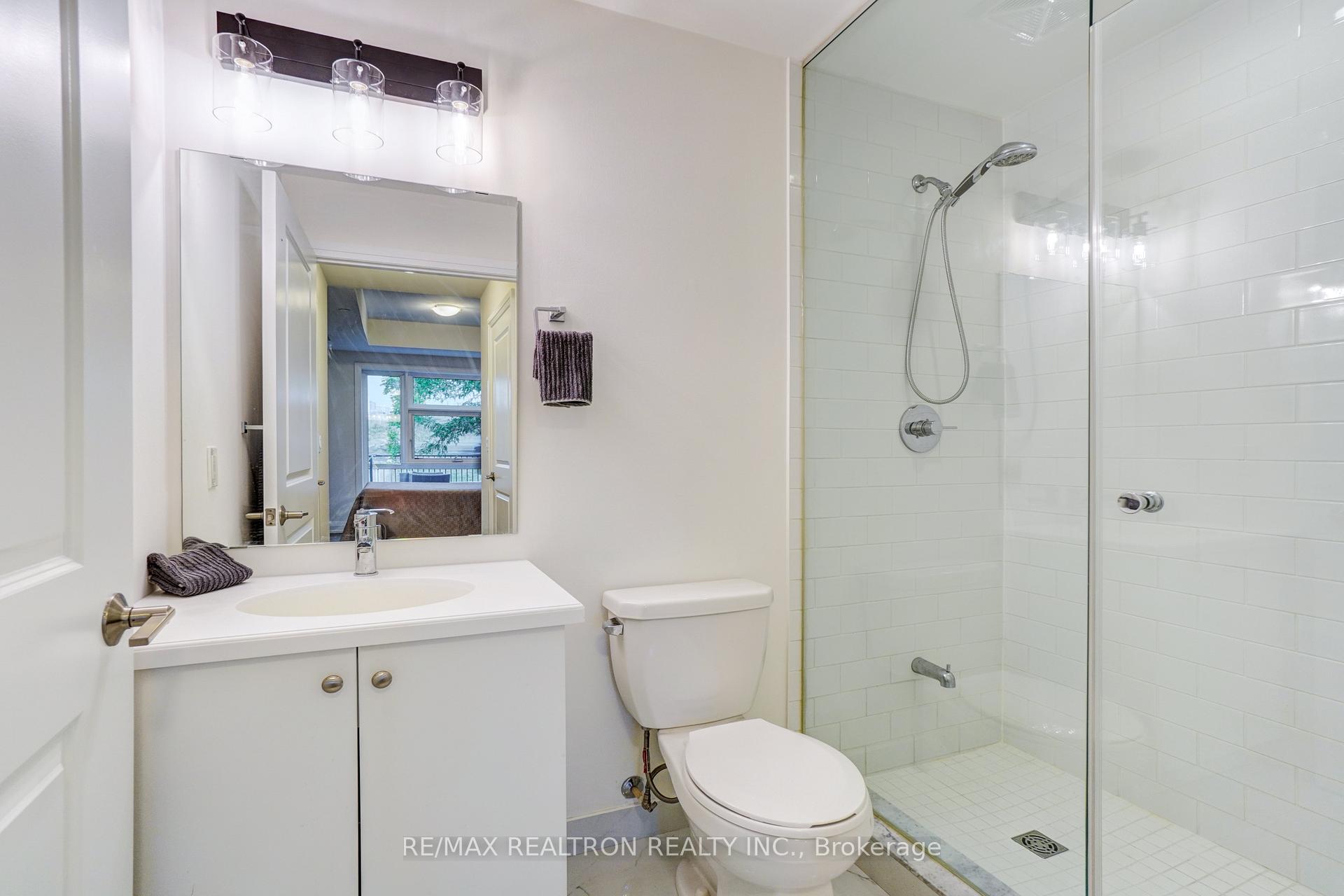 Photo 15 of Unit 118, 555 William Graham Drive, Aurora, Rural Aurora — HOMEH