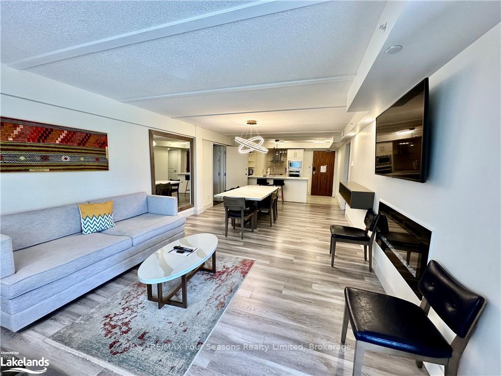 Photo 14 of Unit 4208, 9 Harbour Street E, Collingwood — HOMEH