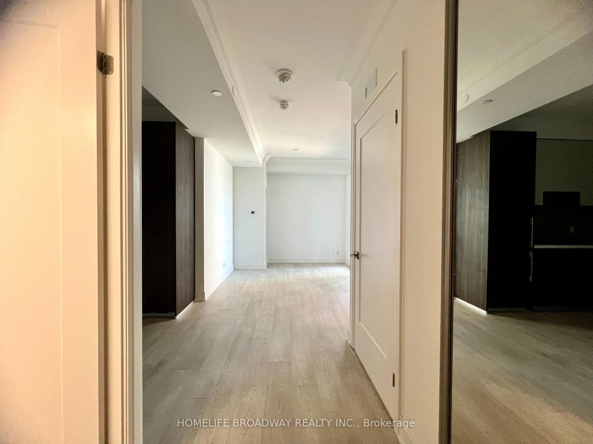 Photo 5 of Unit 830, 38 Water Walk Drive, Markham, Unionville — HOMEH