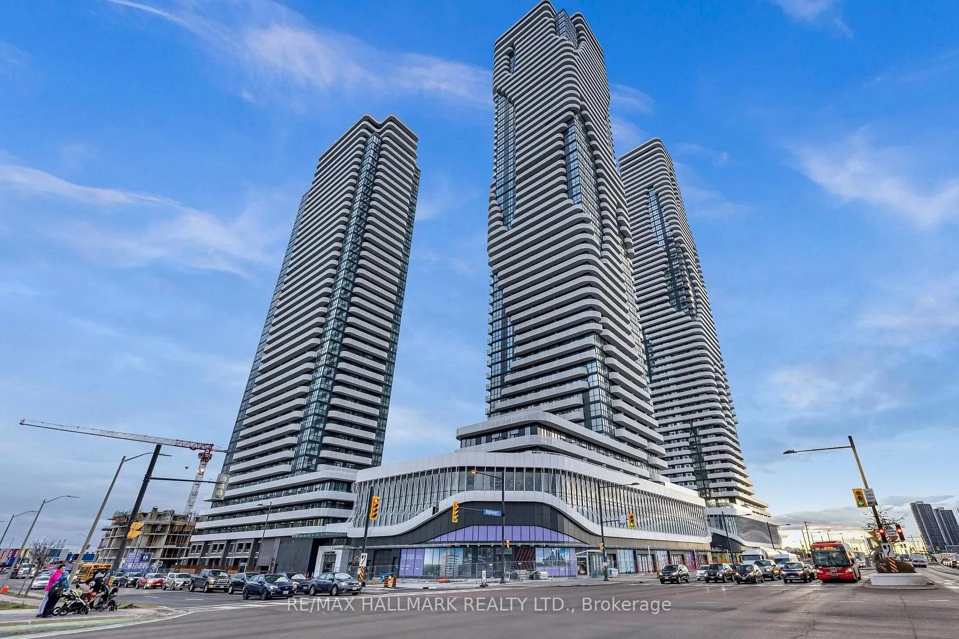 Photo 1 of Unit 4203, 8 Interchange Way, Vaughan, Vaughan Corporate Centre — HOMEH