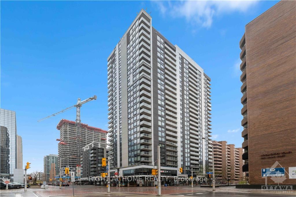 Front of Unit 1604, 340 Queen Street