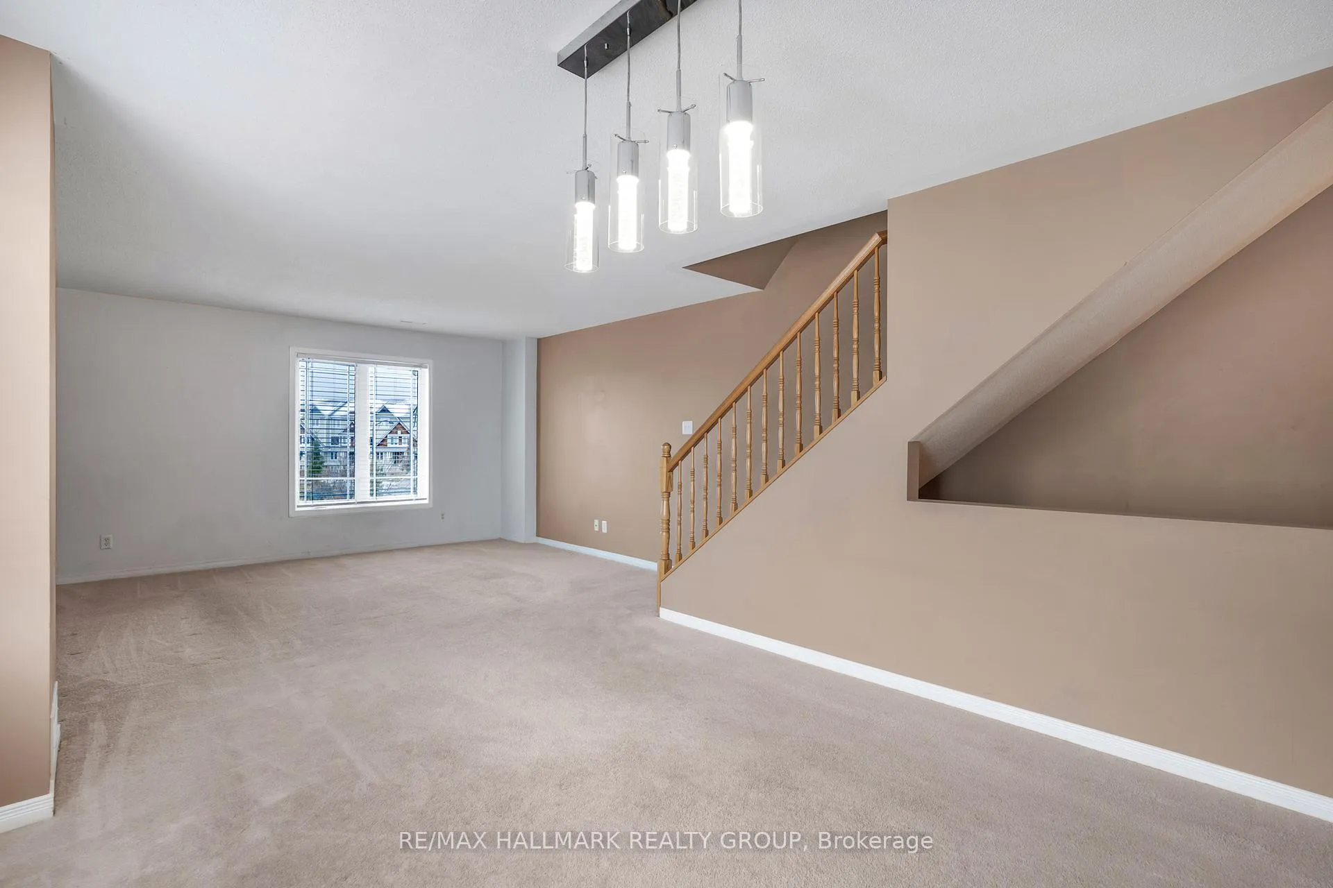 Photo 7 of 584 Lakeridge Drive, Ottawa, Avalon East — HOMEH