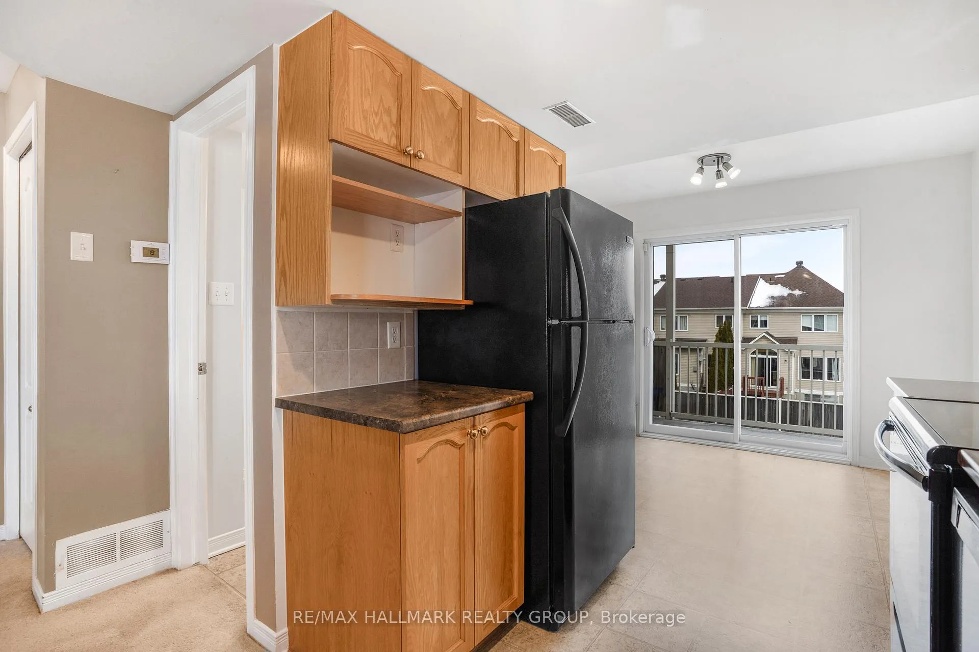 Photo 14 of 584 Lakeridge Drive, Ottawa, Avalon East — HOMEH