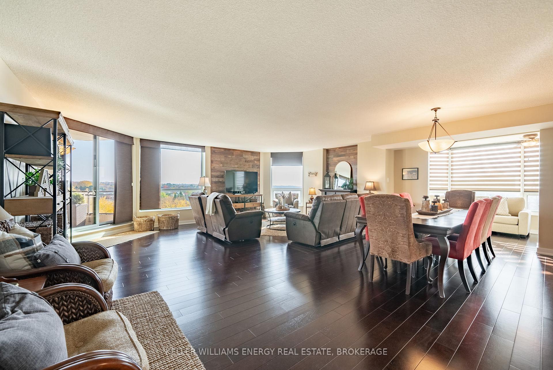 Photo 5 of Unit 704, 700 Wilson Road N, Oshawa, Centennial — HOMEH