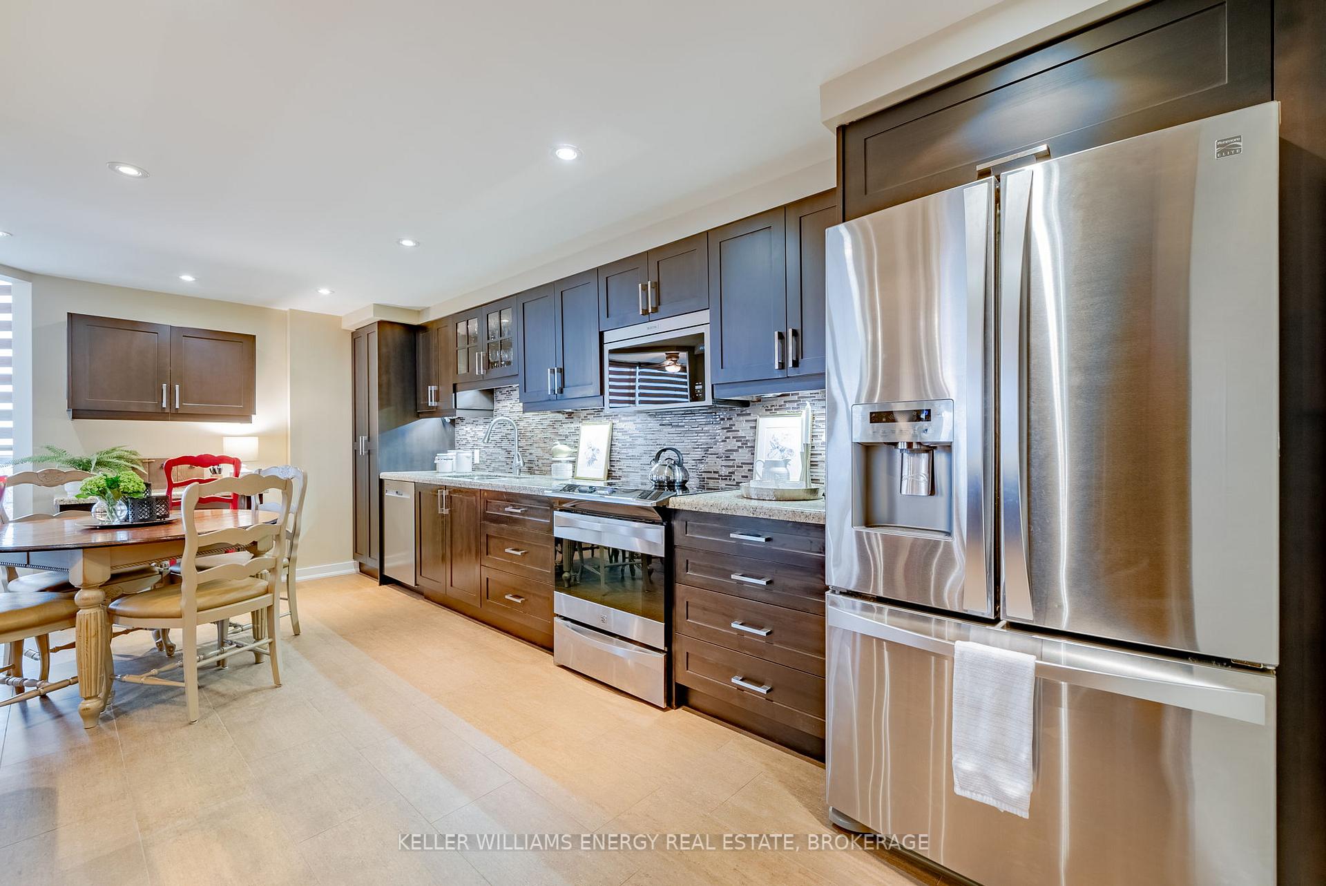Photo 9 of Unit 704, 700 Wilson Road N, Oshawa, Centennial — HOMEH