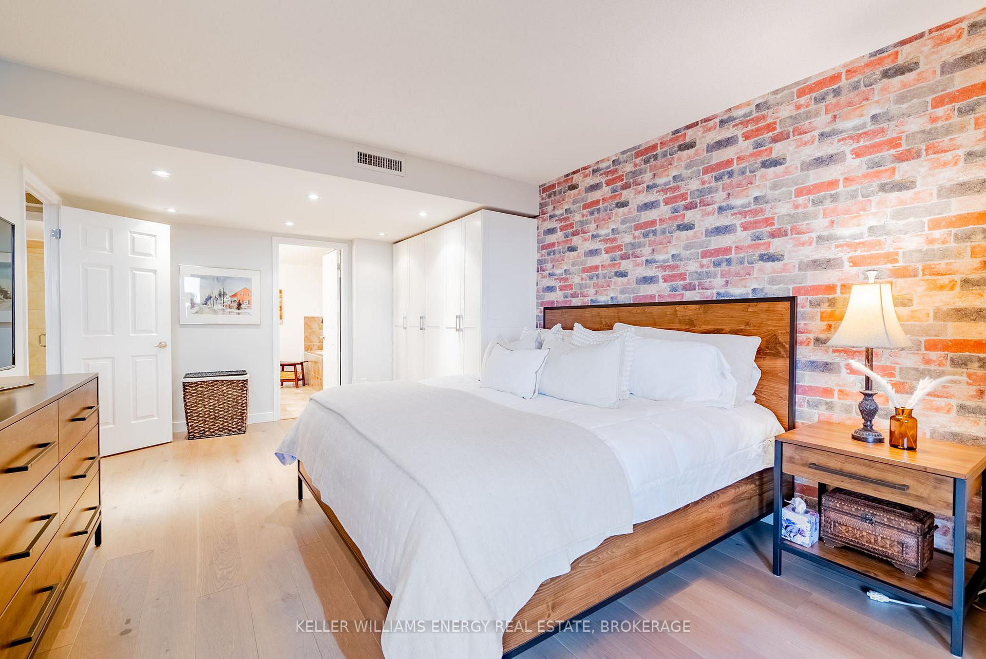 Photo 13 of Unit 704, 700 Wilson Road N, Oshawa, Centennial — HOMEH