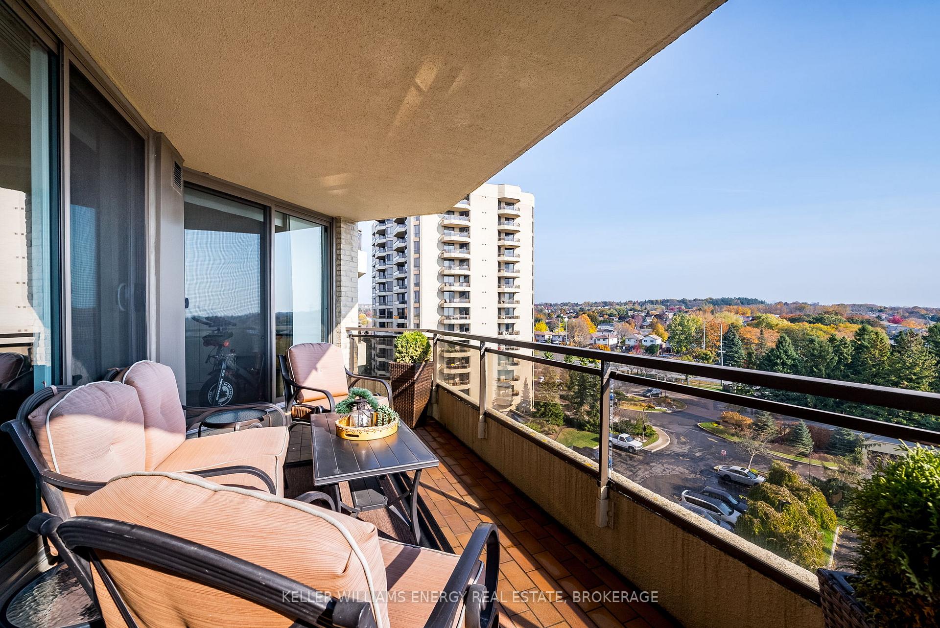 Photo 19 of Unit 704, 700 Wilson Road N, Oshawa, Centennial — HOMEH