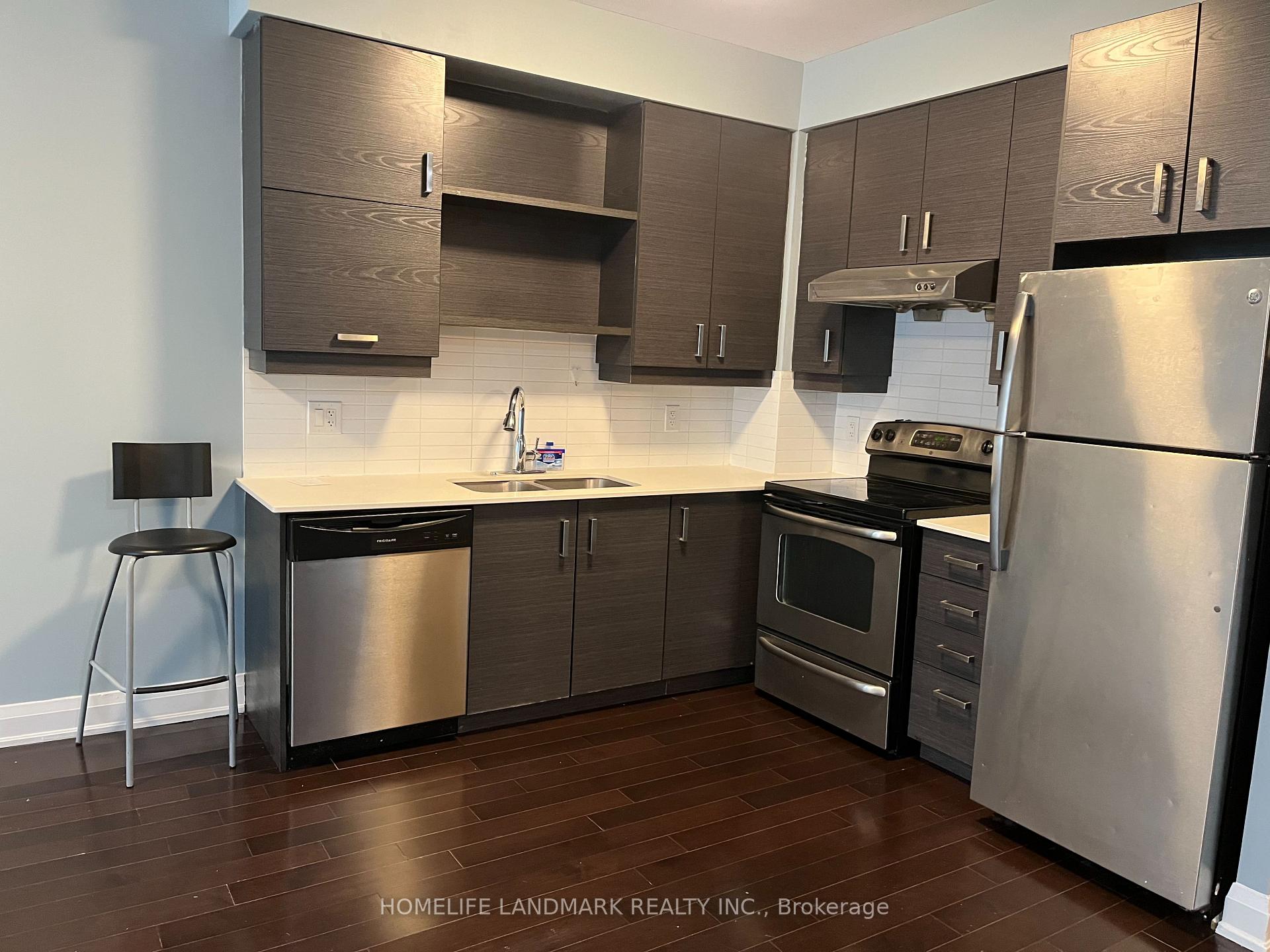 Photo 5 of Unit 111, 8228 Birchmount Road, Markham, Unionville — HOMEH