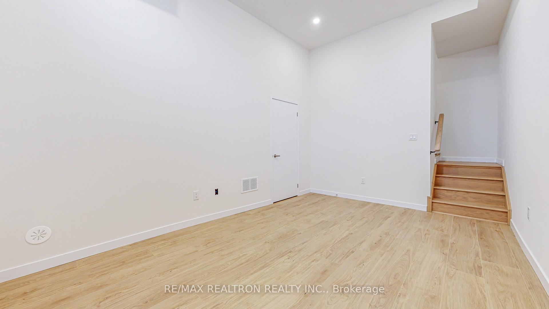 Photo 21 of 10262 Keele Street, Vaughan, Maple — HOMEH