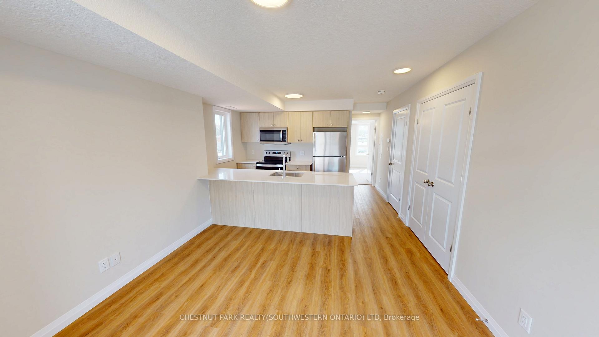 Photo 7 of Unit D3, 410 Northfield Drive W, Waterloo — HOMEH