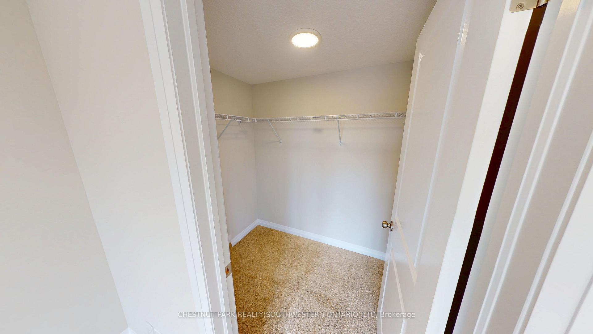 Photo 13 of Unit D3, 410 Northfield Drive W, Waterloo — HOMEH