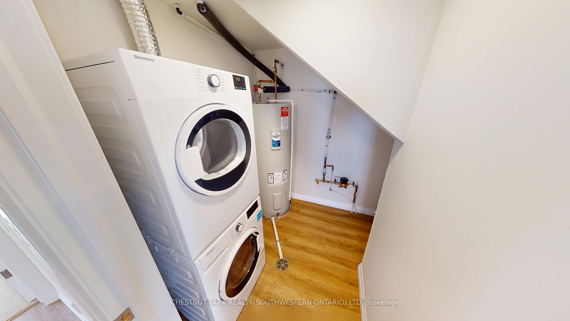 Photo 14 of Unit D3, 410 Northfield Drive W, Waterloo — HOMEH