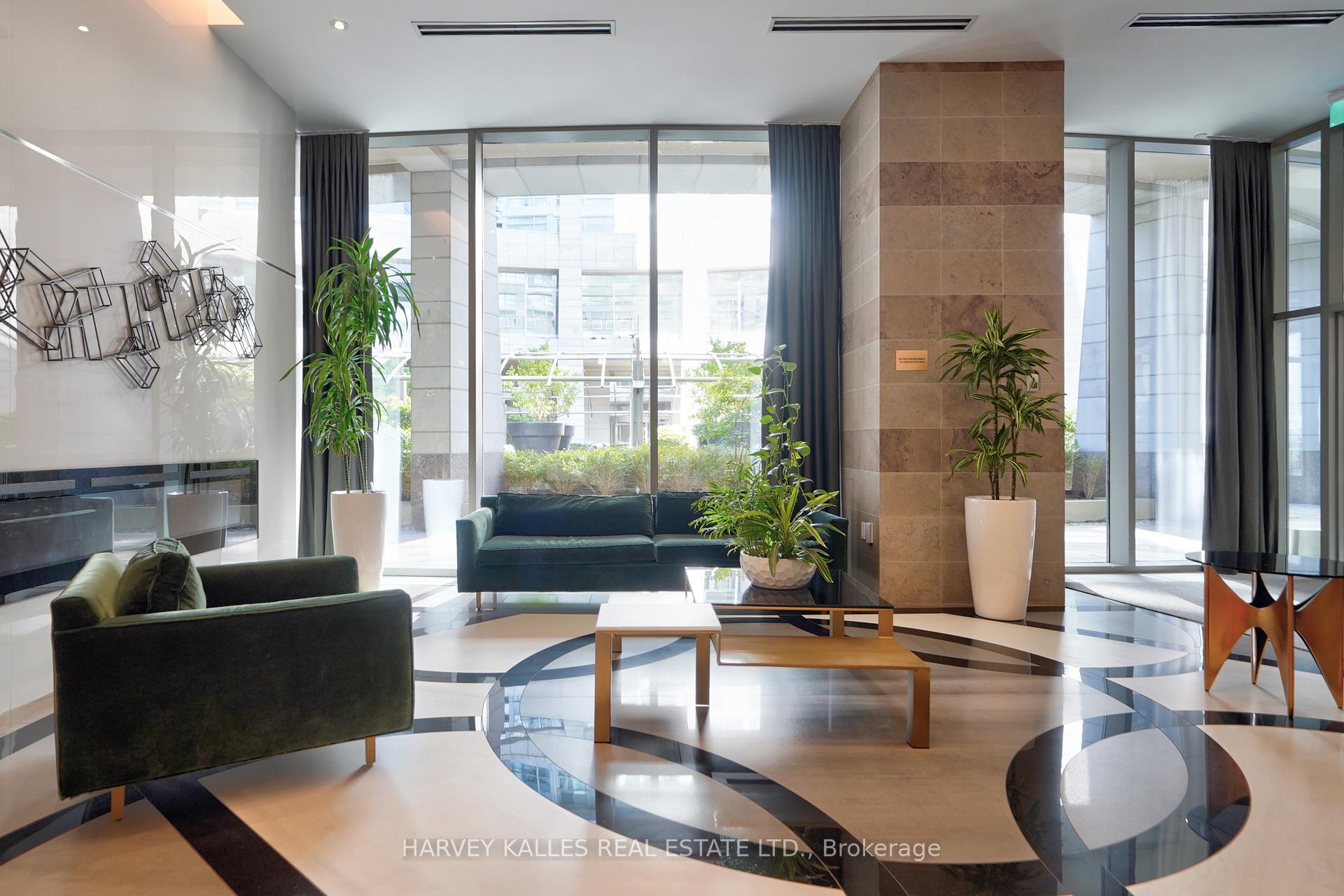 Photo 3 of Unit 1002, 2181 Yonge Street, Toronto, Mount Pleasant West — HOMEH