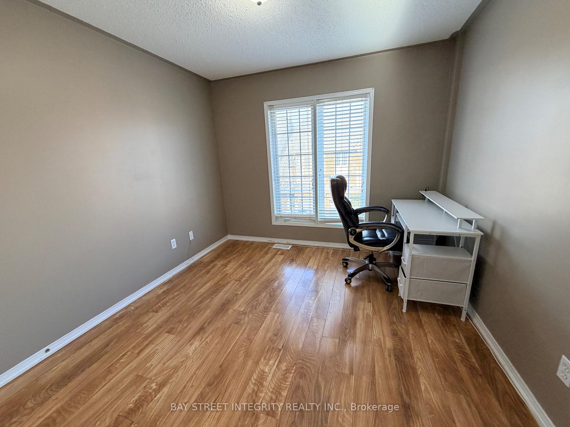 Photo 11 of Unit 4, 15 Pottery Place, Vaughan, East Woodbridge — HOMEH