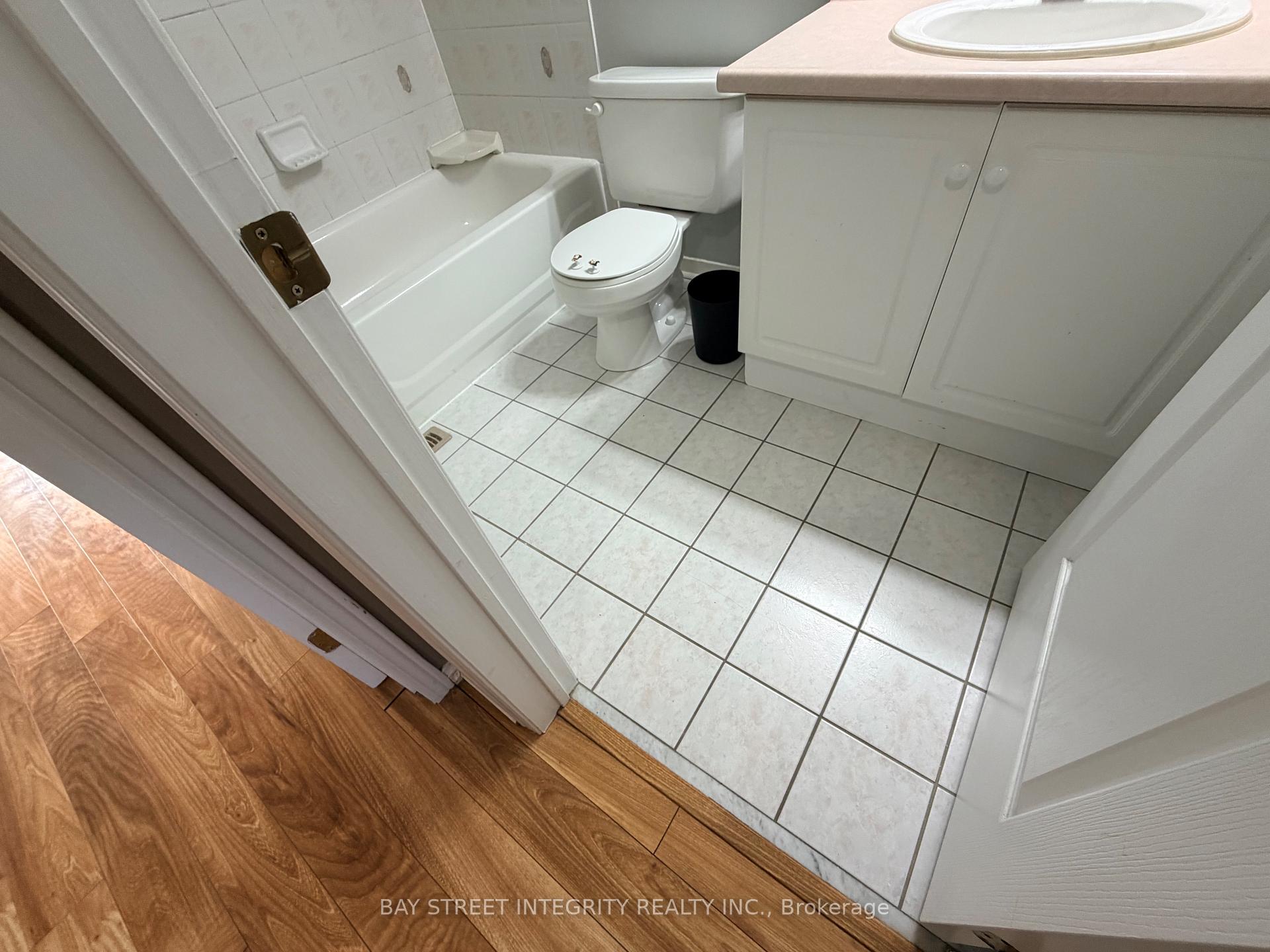 Photo 12 of Unit 4, 15 Pottery Place, Vaughan, East Woodbridge — HOMEH
