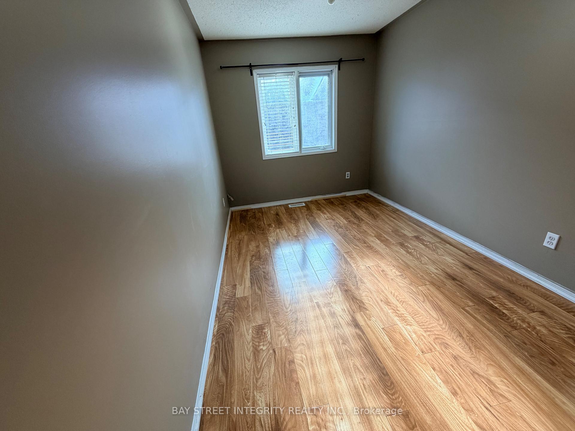 Photo 13 of Unit 4, 15 Pottery Place, Vaughan, East Woodbridge — HOMEH