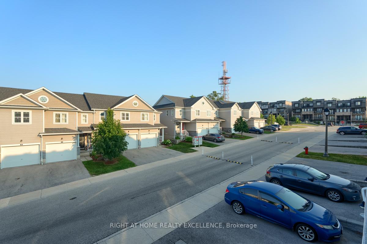 Photo 44 of 1971 Ottawa Street S, Kitchener — HOMEH