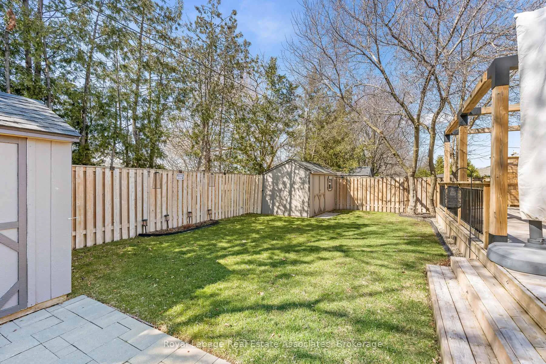 Photo 38 of 24 Stevens Crescent, Halton Hills, Georgetown — HOMEH