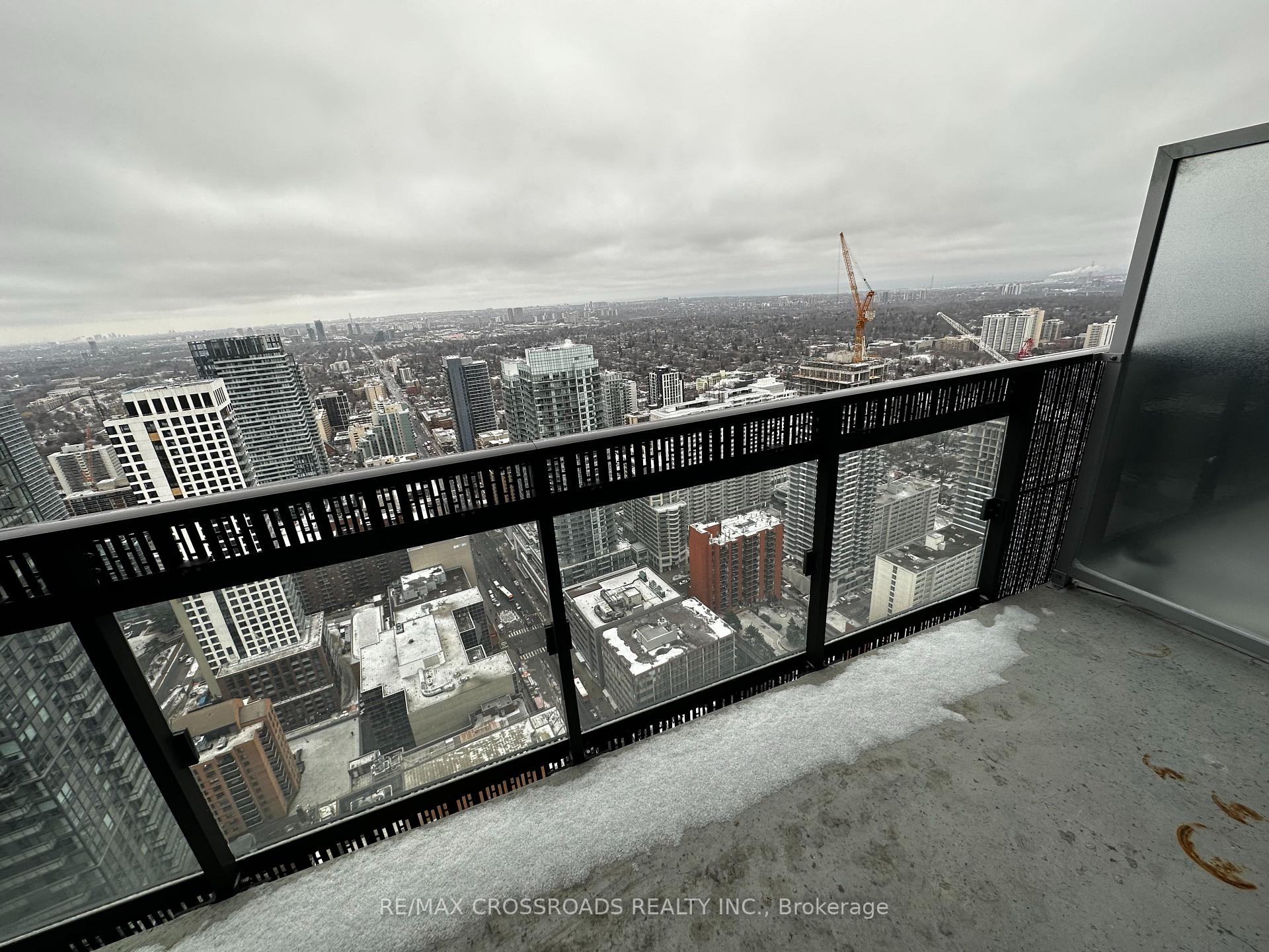 Photo 10 of Unit 4310, 8 Eglinton Avenue E, Toronto, Mount Pleasant West — HOMEH
