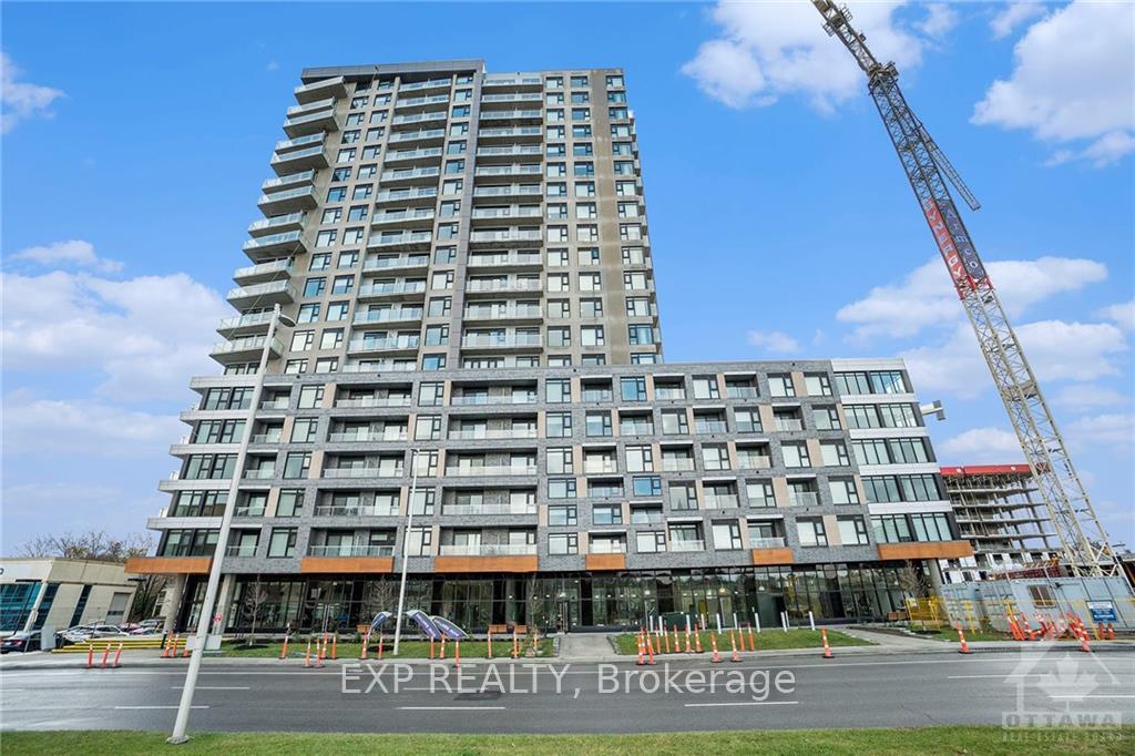 Front of Unit 611, 1354 Carling Avenue