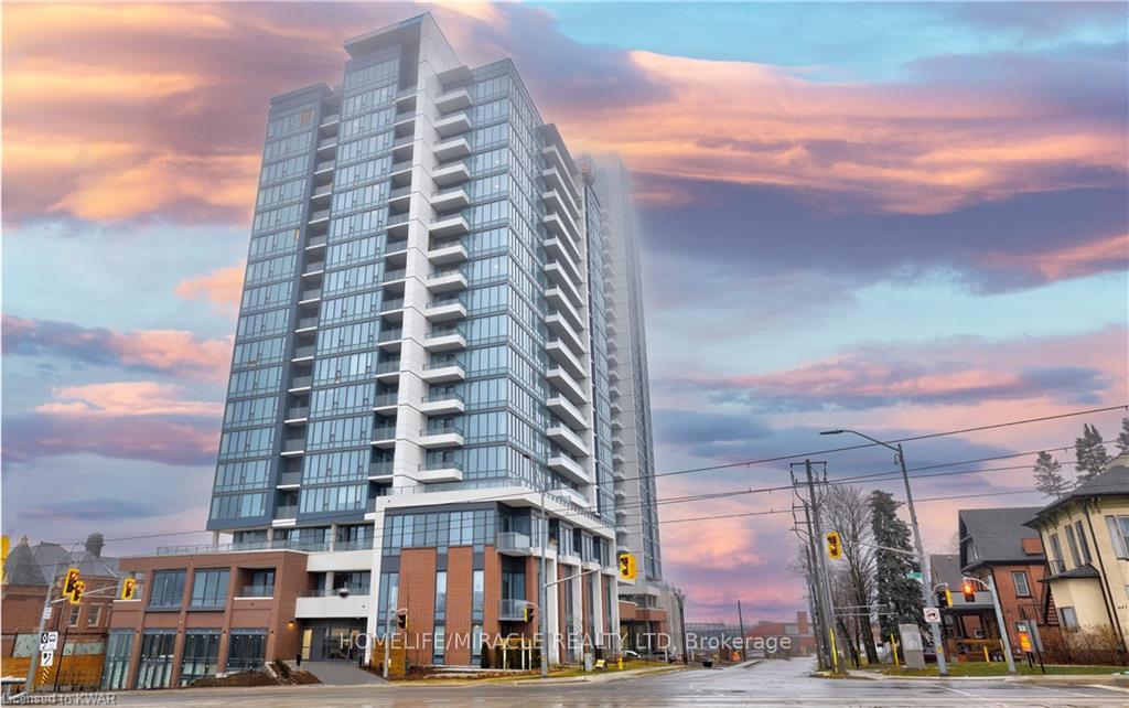 Front of Unit 1108, 5 Wellington Street S