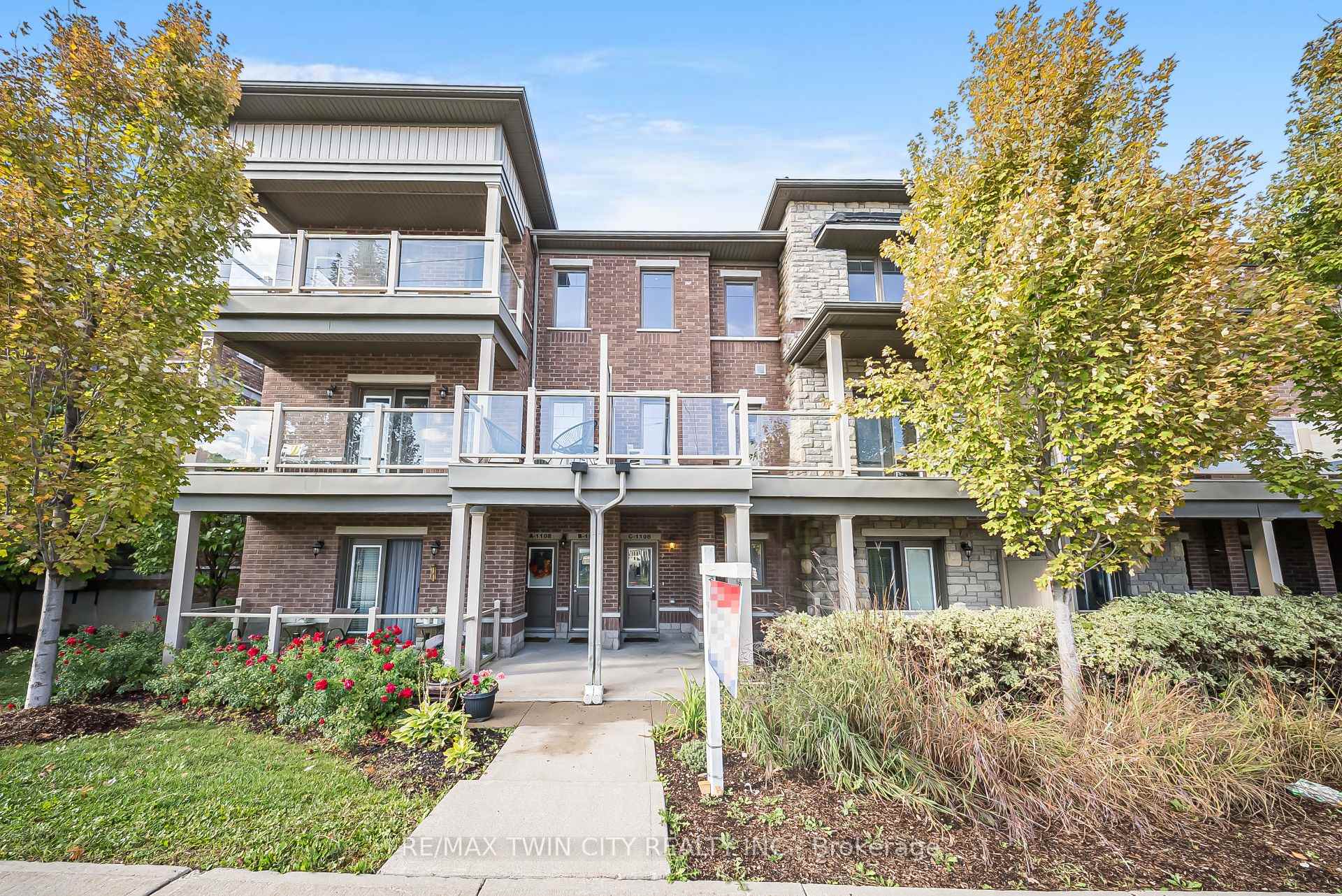 Photo 2 of Unit C, 1108 Fairway Road, Kitchener — HOMEH
