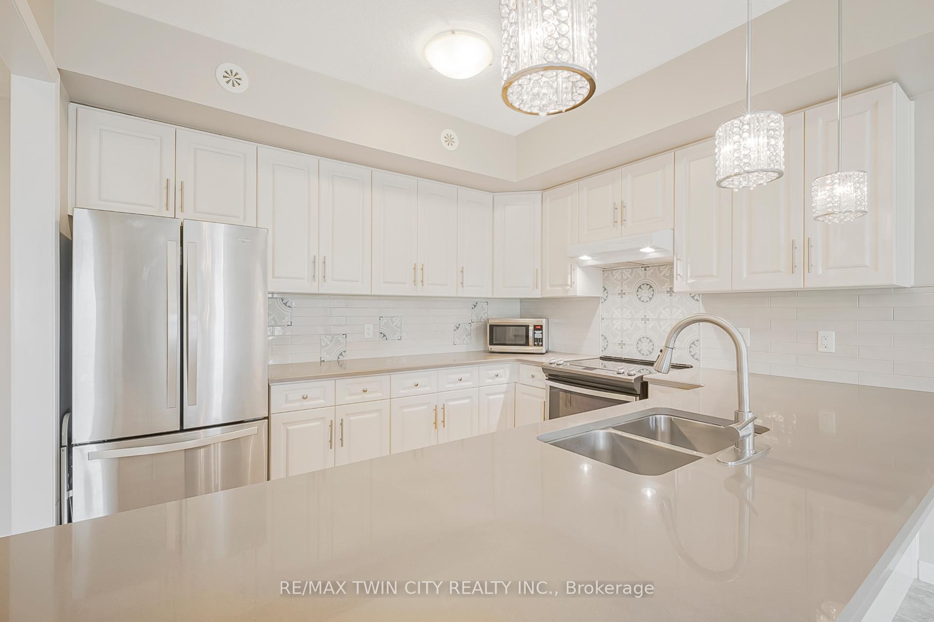 Photo 10 of Unit C, 1108 Fairway Road, Kitchener — HOMEH