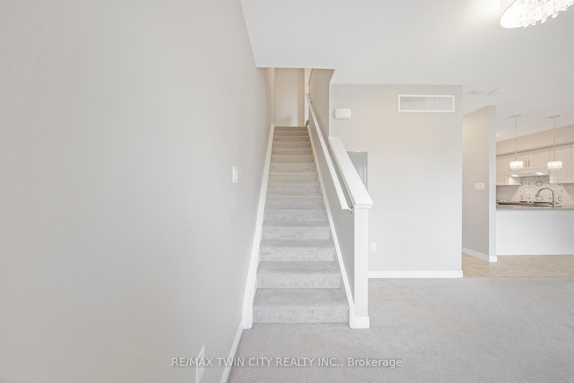 Photo 15 of Unit C, 1108 Fairway Road, Kitchener — HOMEH