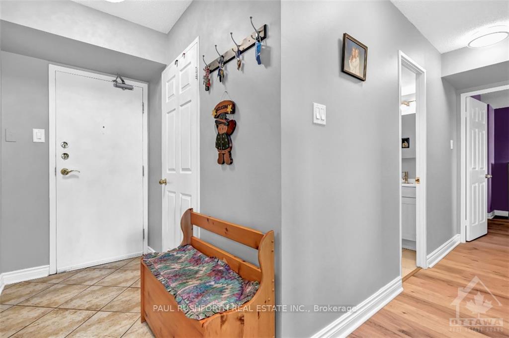 Photo 4 of Unit 2503, 545 St Laurent Boulevard, Ottawa, Viscount Alexander Park — HOMEH