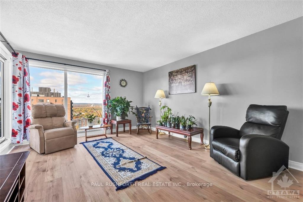Photo 5 of Unit 2503, 545 St Laurent Boulevard, Ottawa, Viscount Alexander Park — HOMEH