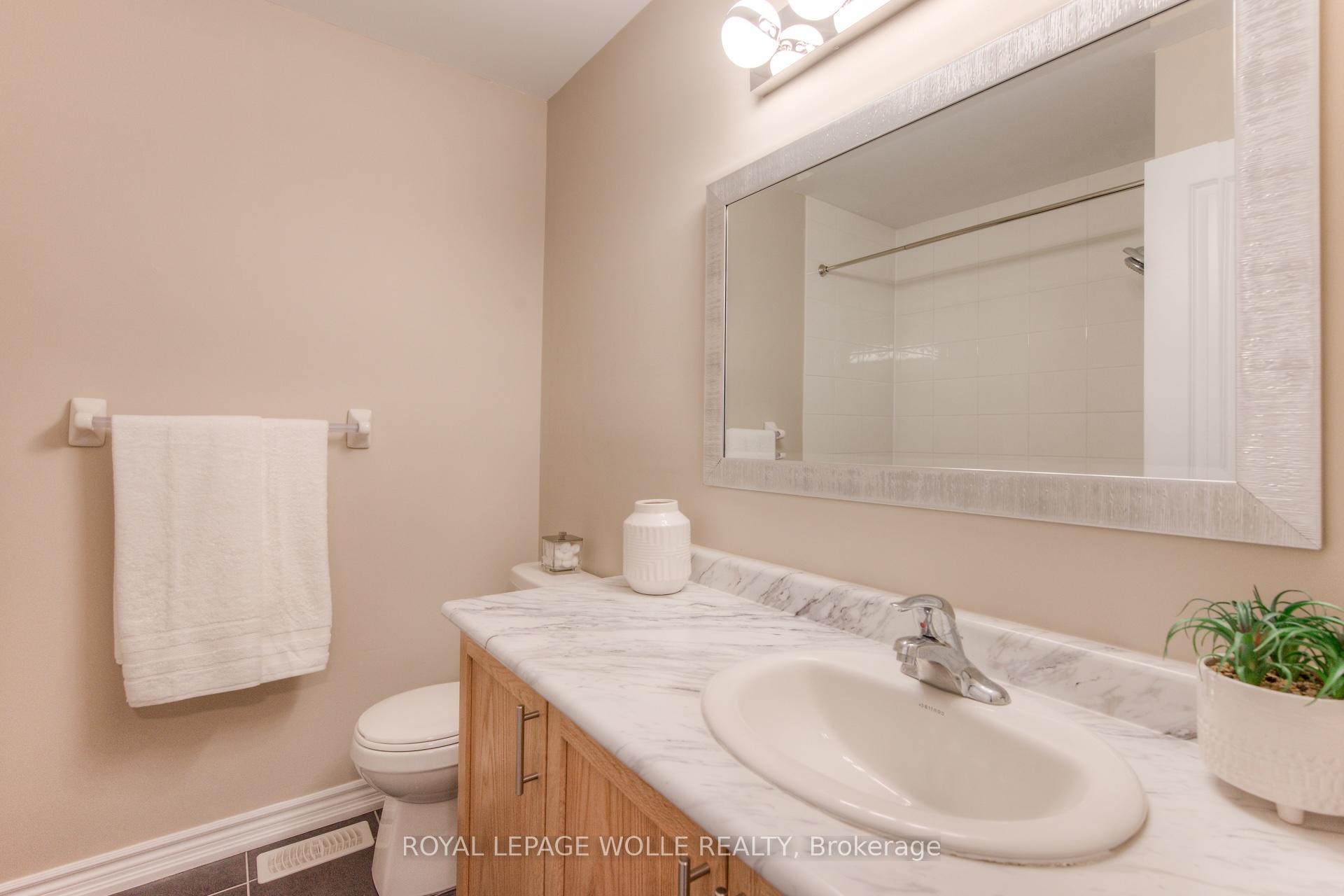 Photo 14 of Unit B, 387 Westwood Drive, Kitchener — HOMEH