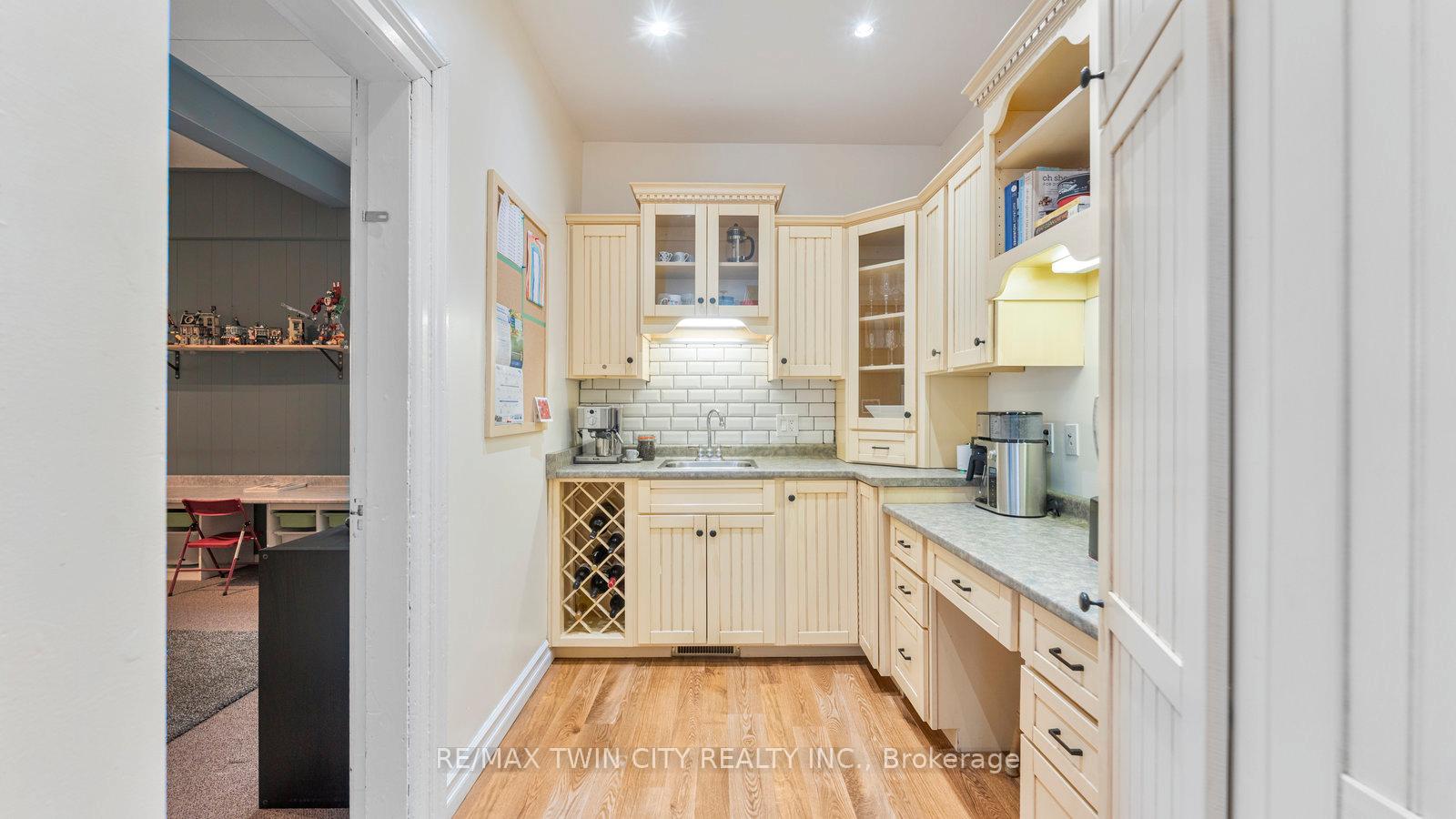 Photo 15 of 5 Thompson Street, Brant, South Dumfries — HOMEH