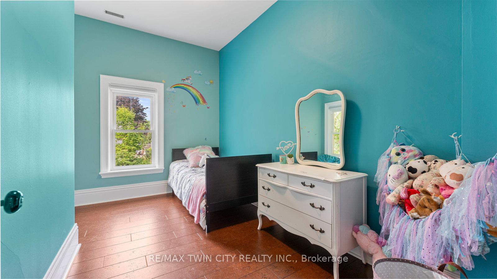 Photo 21 of 5 Thompson Street, Brant, South Dumfries — HOMEH