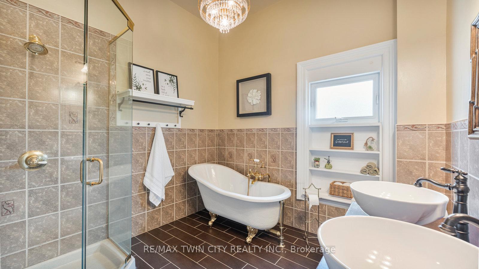 Photo 26 of 5 Thompson Street, Brant, South Dumfries — HOMEH