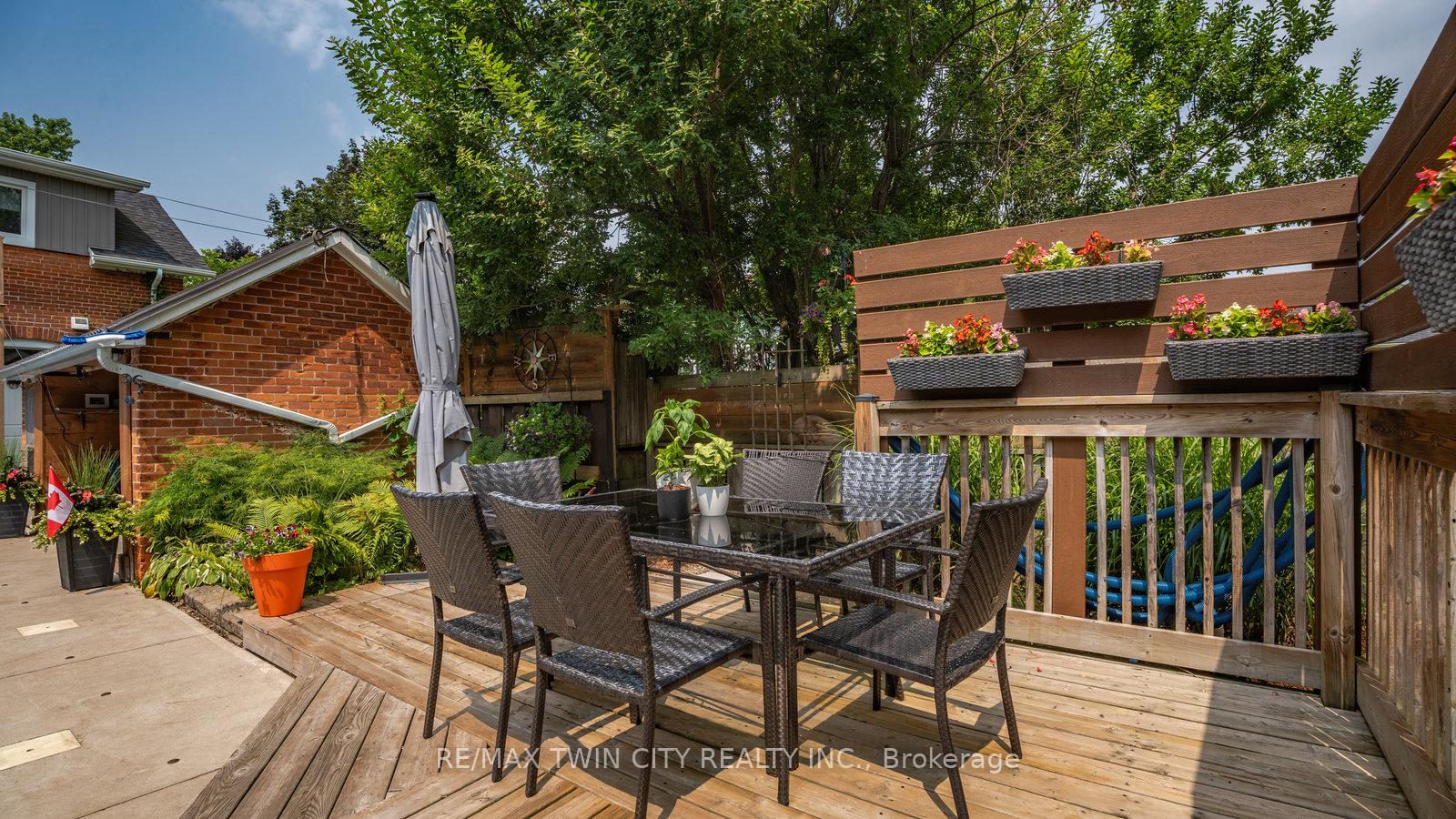 Photo 29 of 5 Thompson Street, Brant, South Dumfries — HOMEH