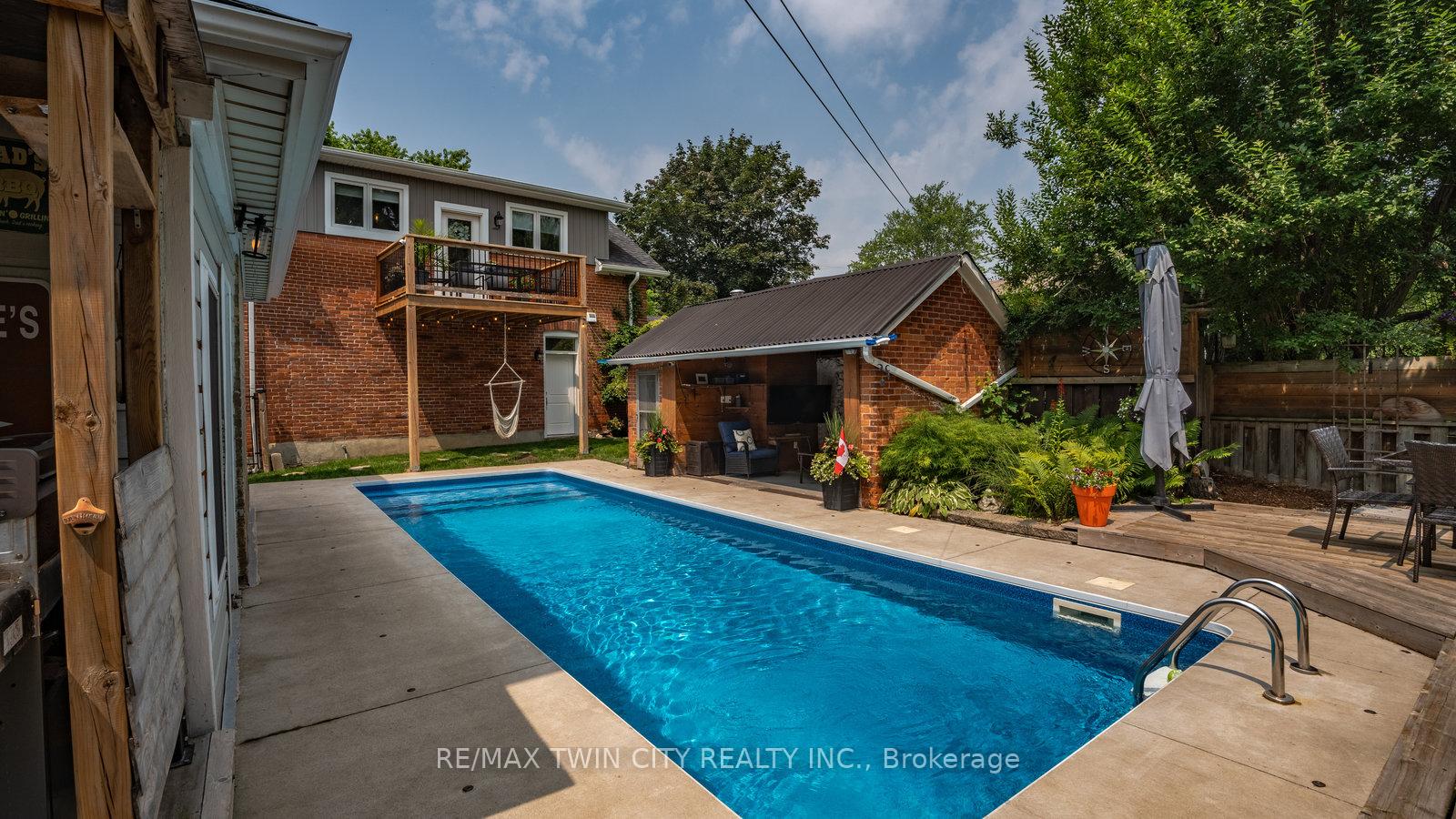 Photo 33 of 5 Thompson Street, Brant, South Dumfries — HOMEH
